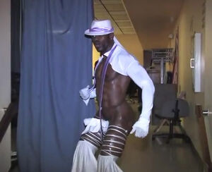 Muscly african man demonstrate ideal masculine Striptease